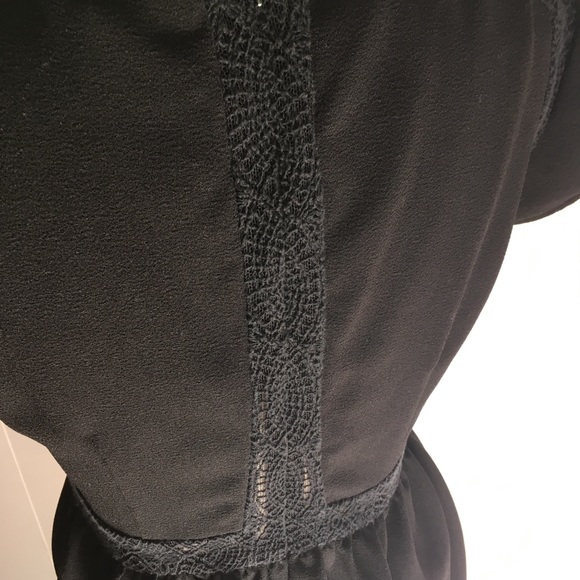 Mini black dress by Pins and Needles size 4 - Picture 6 of 6